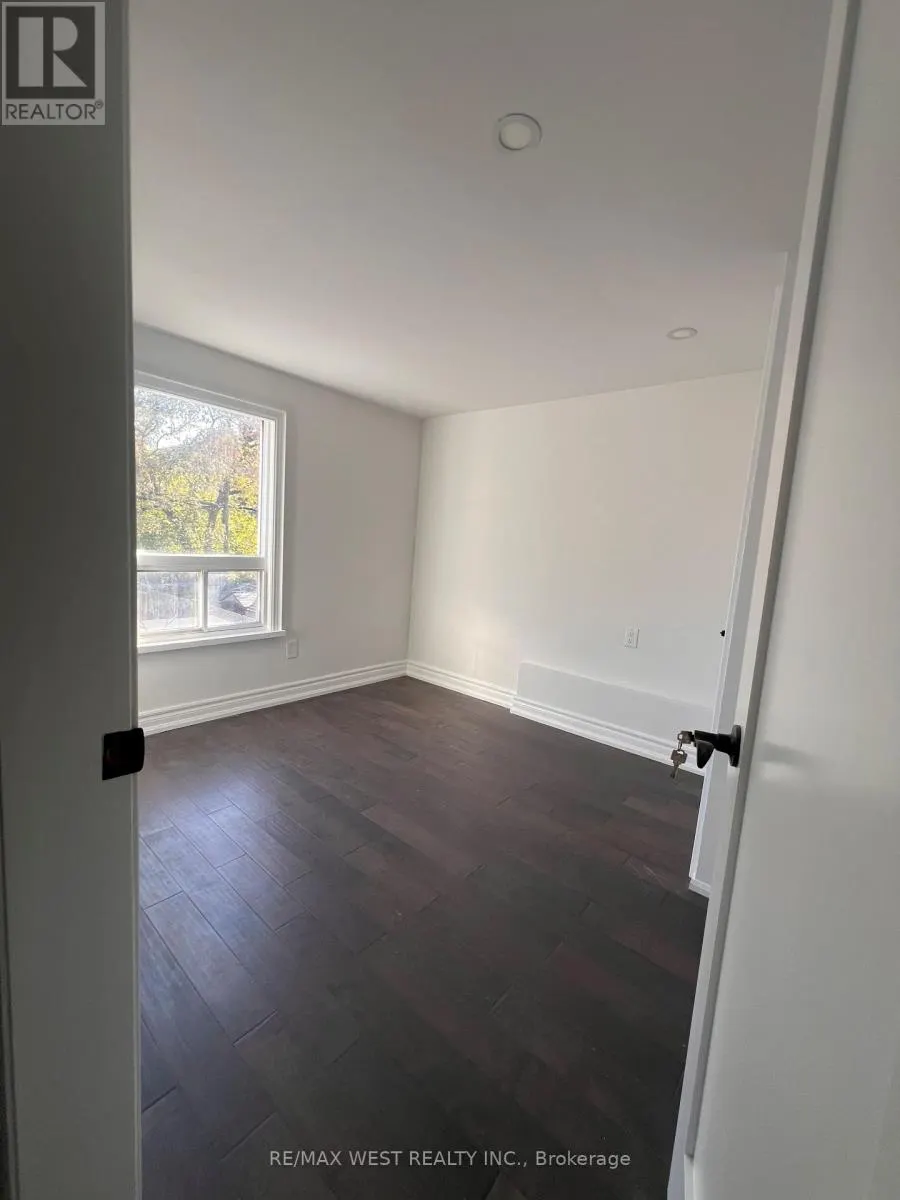 UPPER - 181 CEDRIC AVENUE