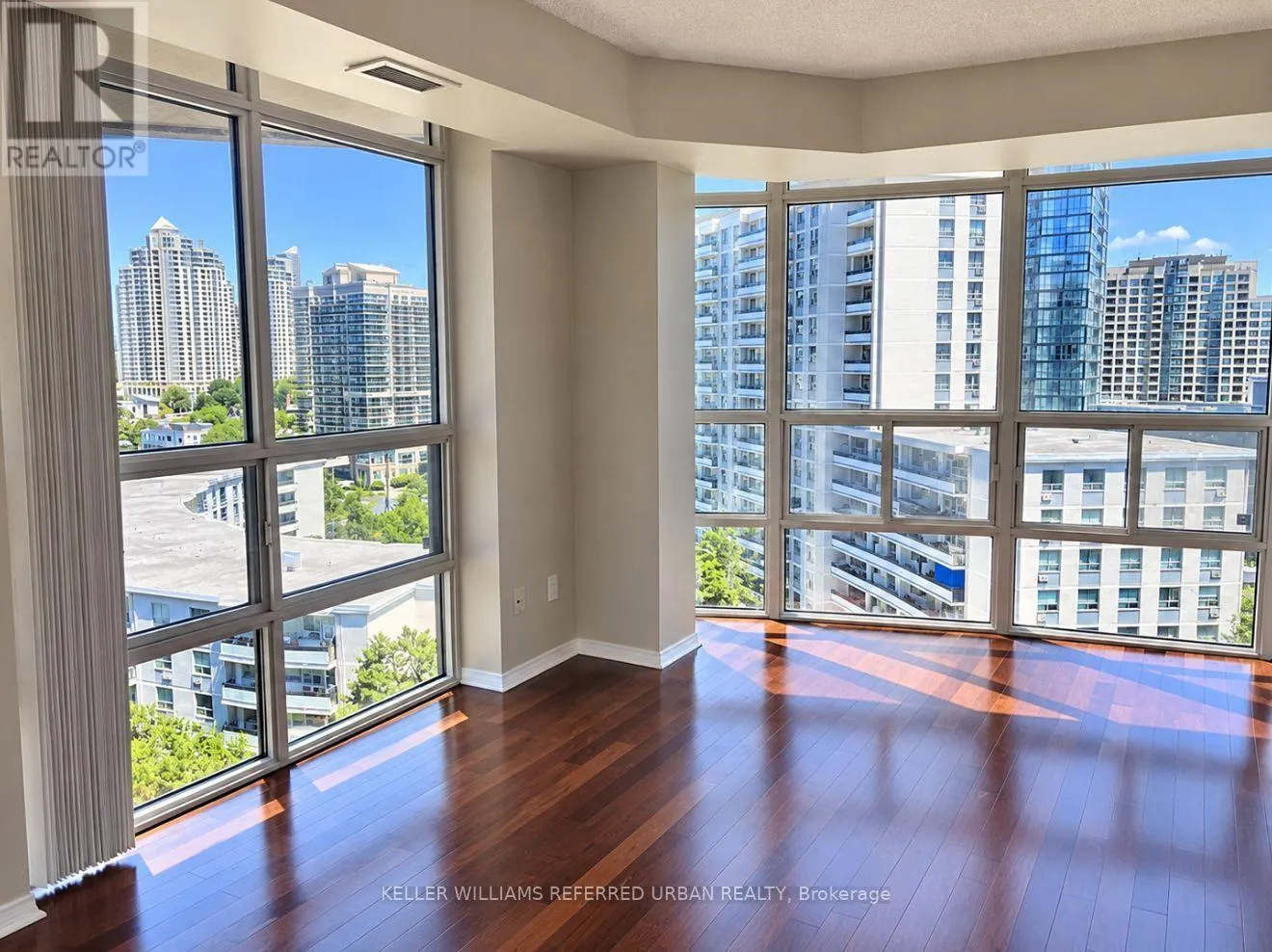 1118 - 233 BEECROFT ROAD
