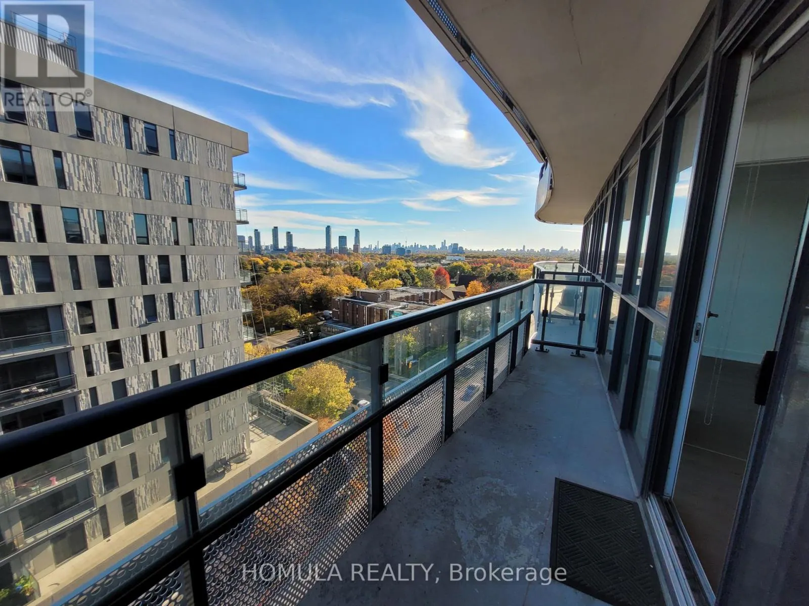 902 - 99 THE DONWAY W
