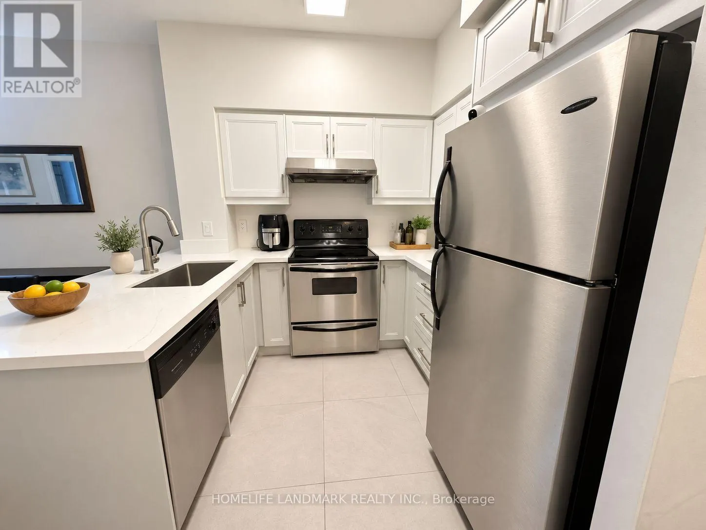 GV113 - 38 KENASTON GARDENS