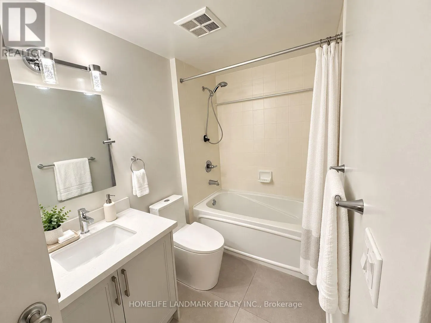 GV113 - 38 KENASTON GARDENS