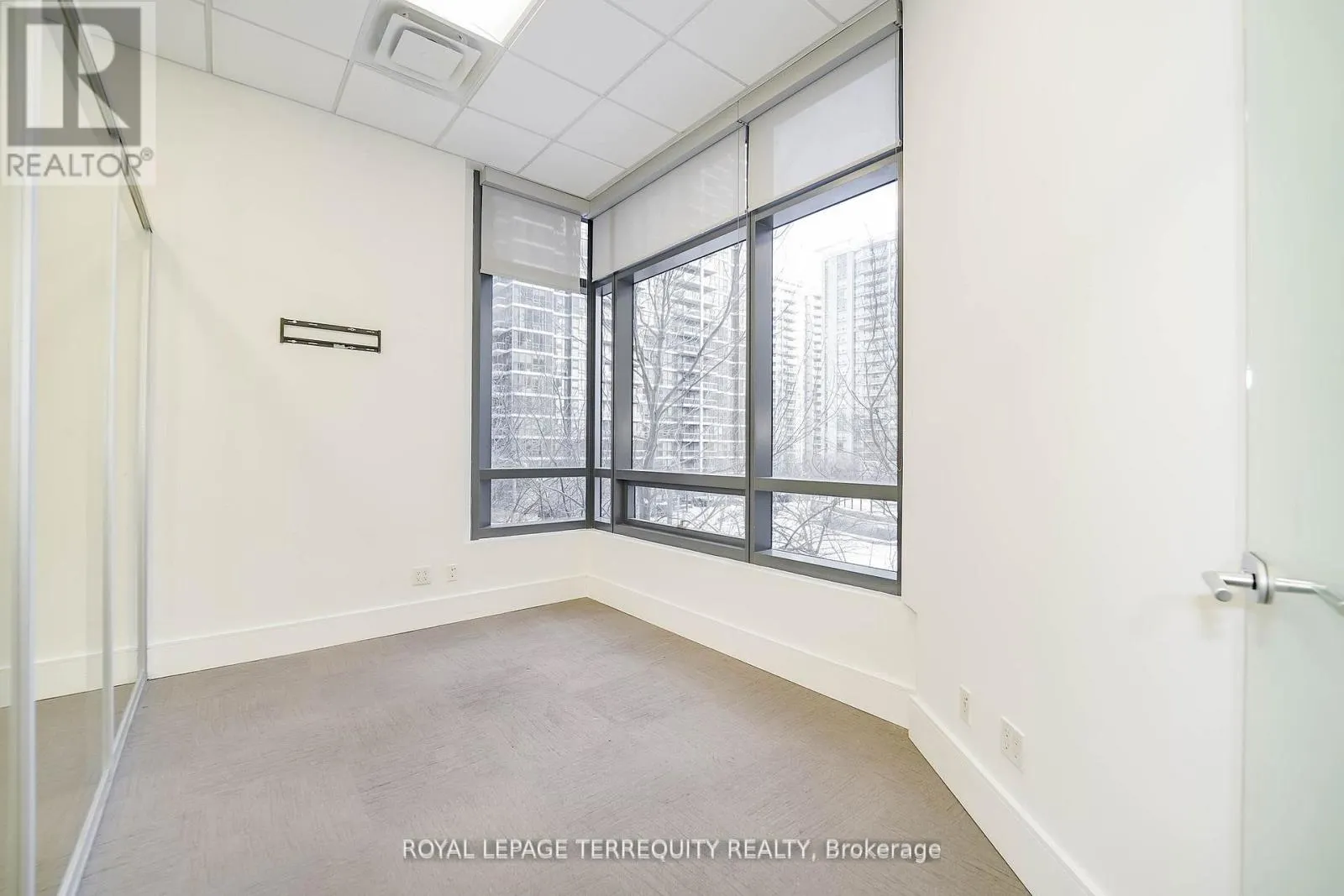 312 - 4789 YONGE STREET