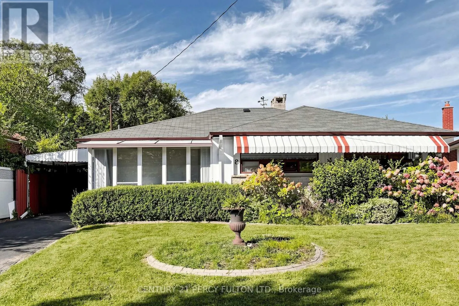 8 WALLBRIDGE COURT