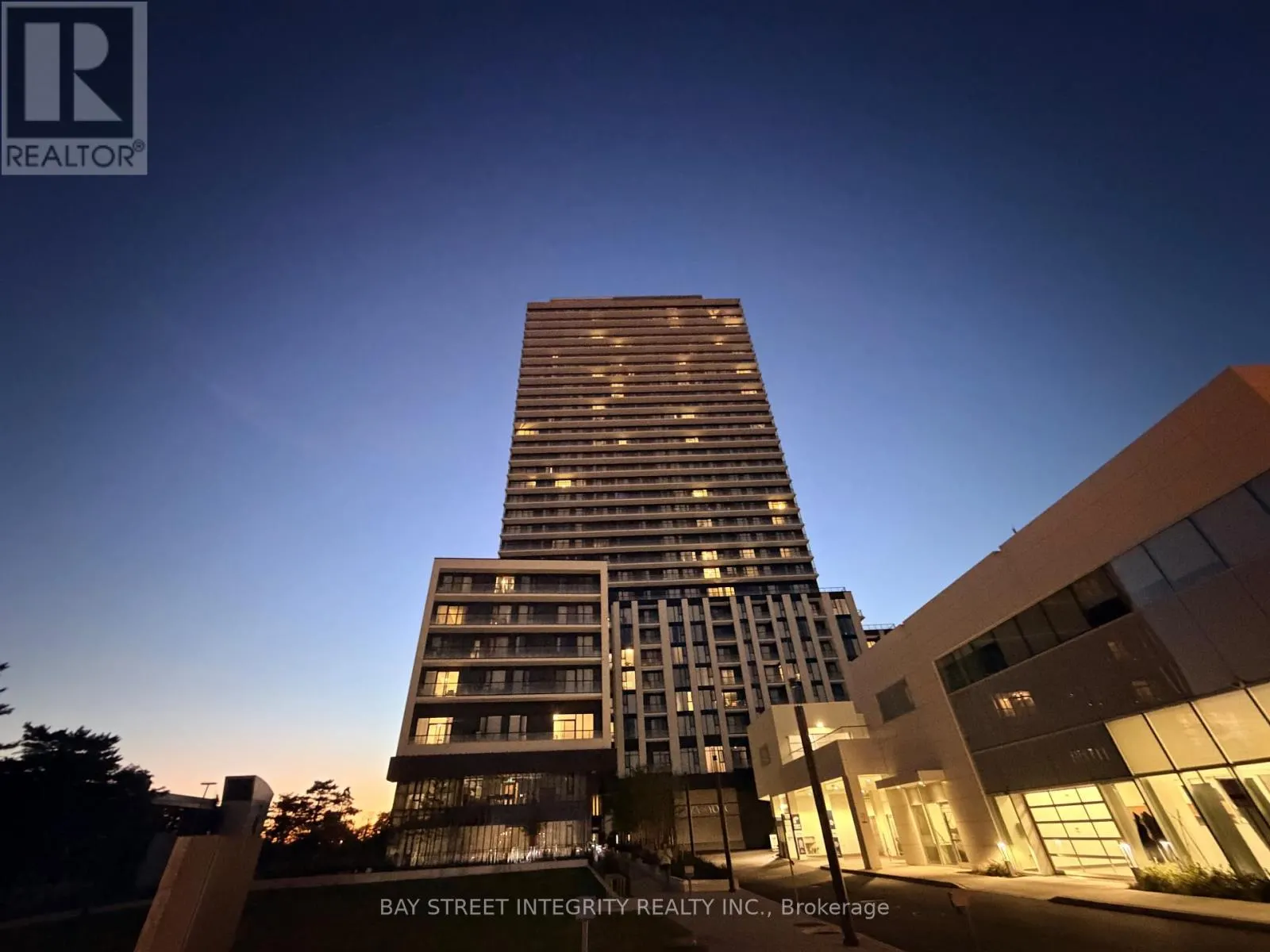 616 - 5858 YONGE STREET