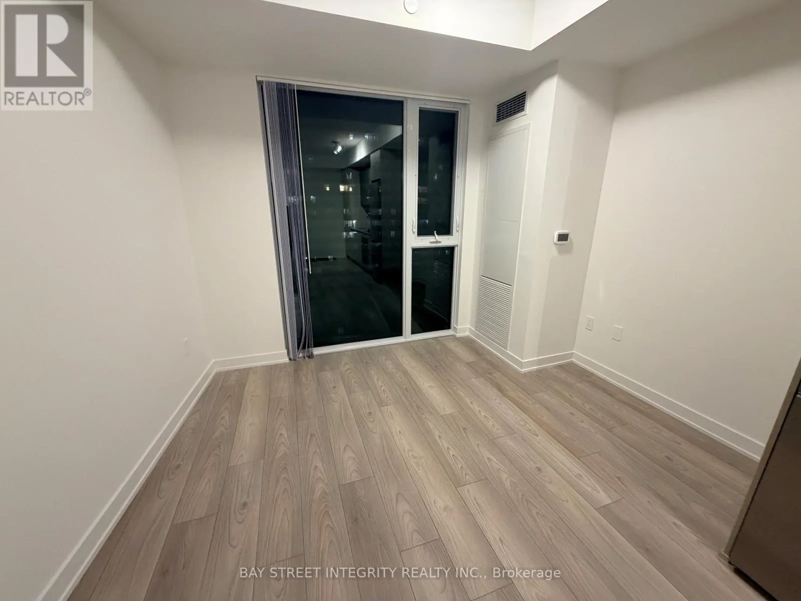 616 - 5858 YONGE STREET