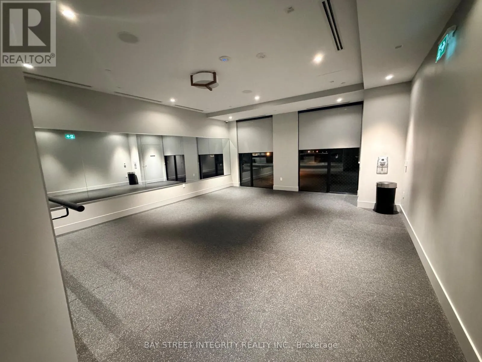 616 - 5858 YONGE STREET