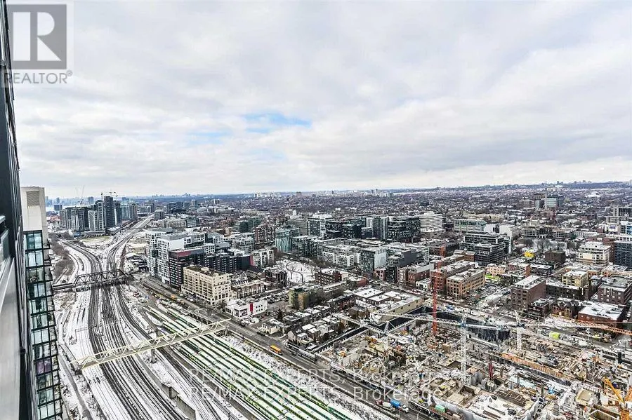 4801 - 25 TELEGRAM MEWS