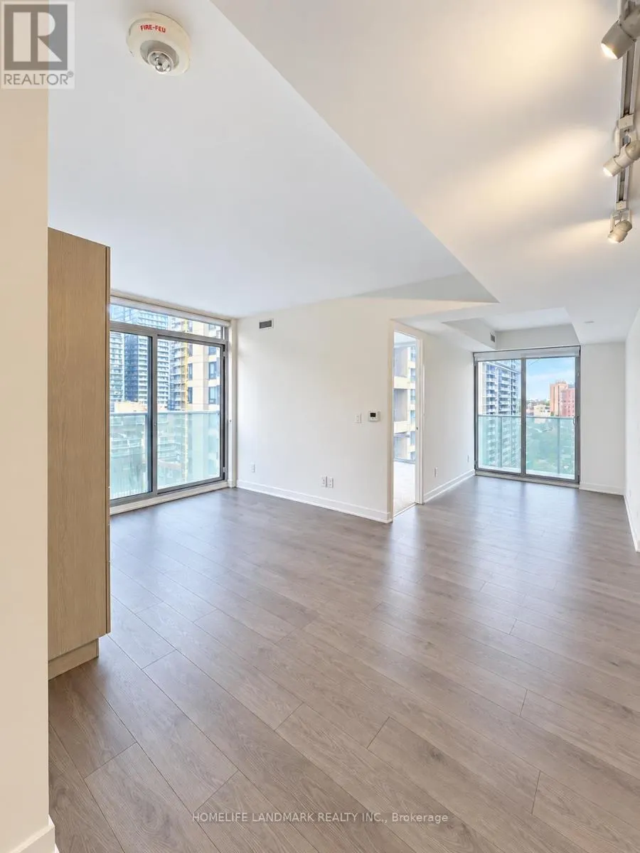 905 - 501 YONGE STREET