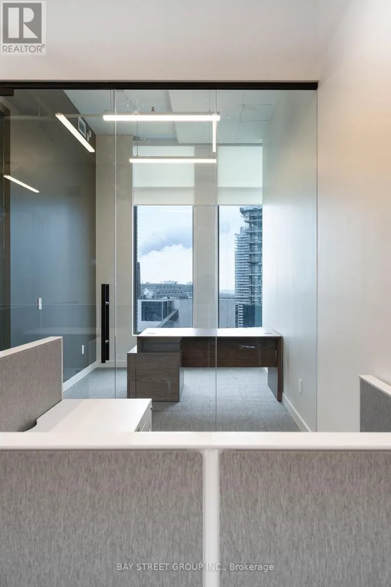 1120 & 1122 - 130 QUEENS QUAY E