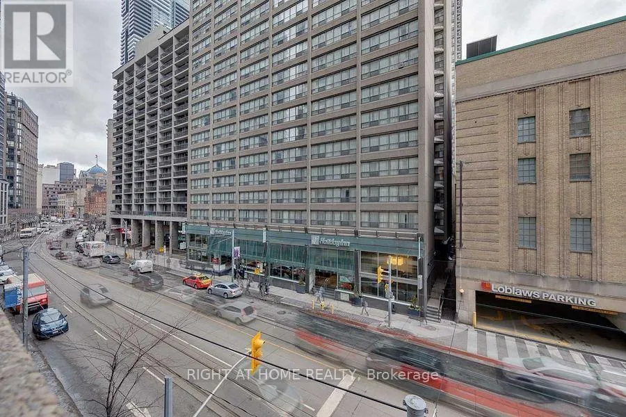 1710 - 45 CARLTON STREET