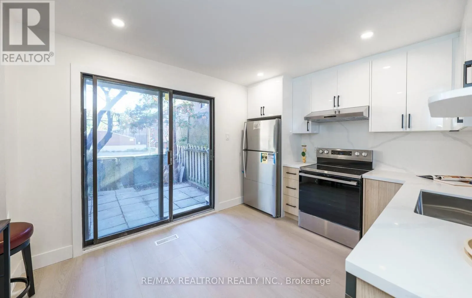 409 MELITA CRESCENT