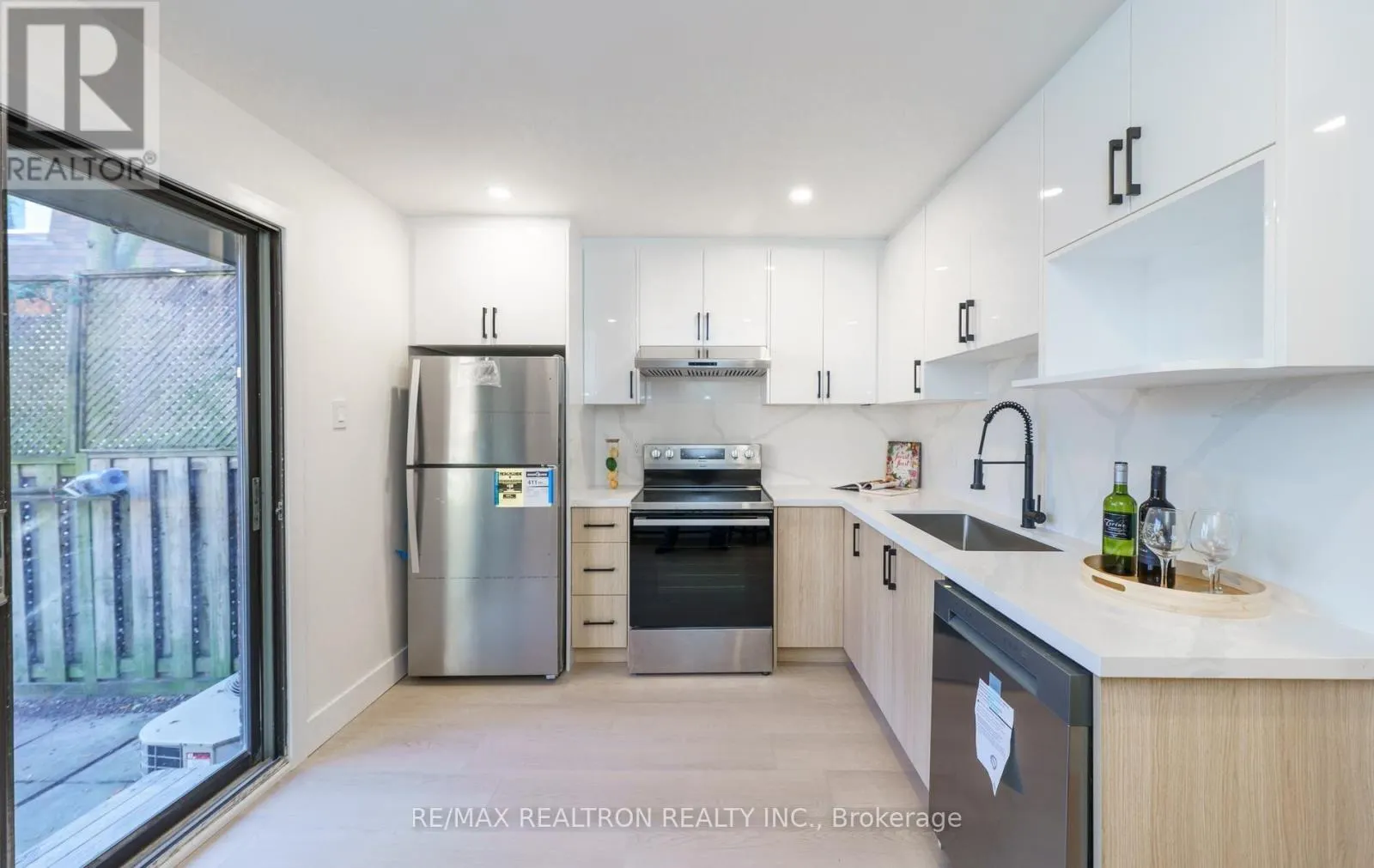 409 MELITA CRESCENT