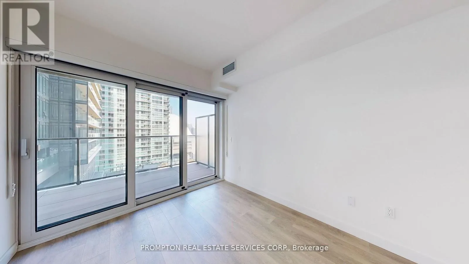 2906 - 3 CONCORD CITYPLACE WAY