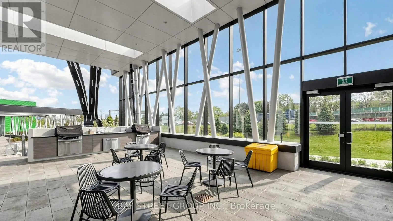 2515 - 95 MCMAHON DRIVE