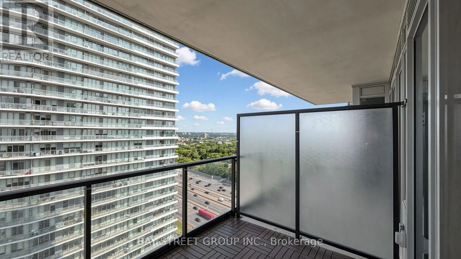 2515 - 95 MCMAHON DRIVE