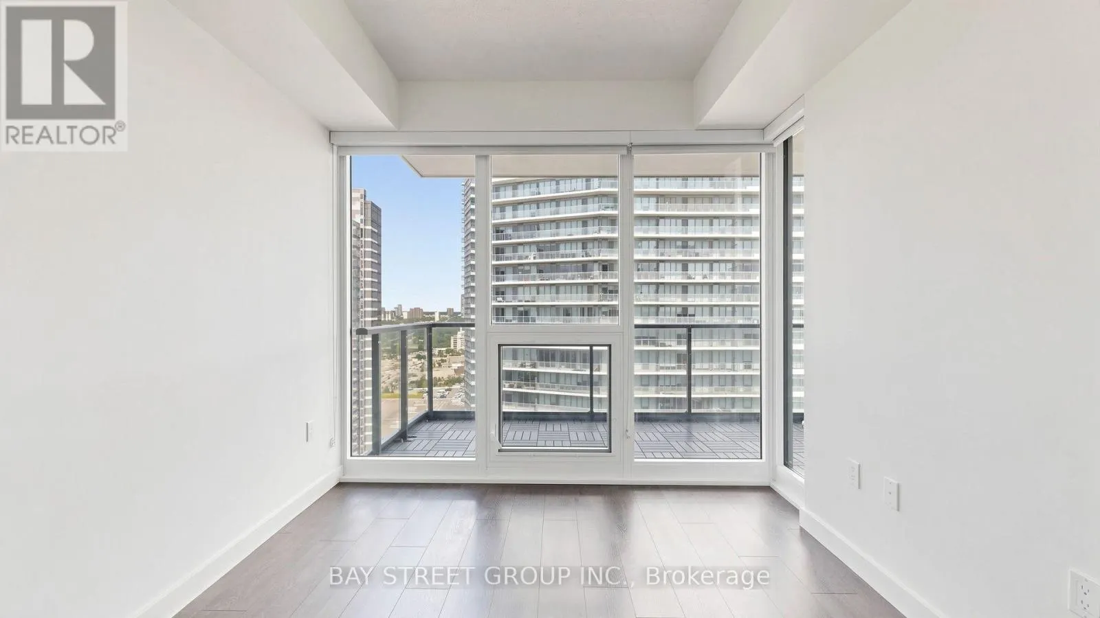 2515 - 95 MCMAHON DRIVE