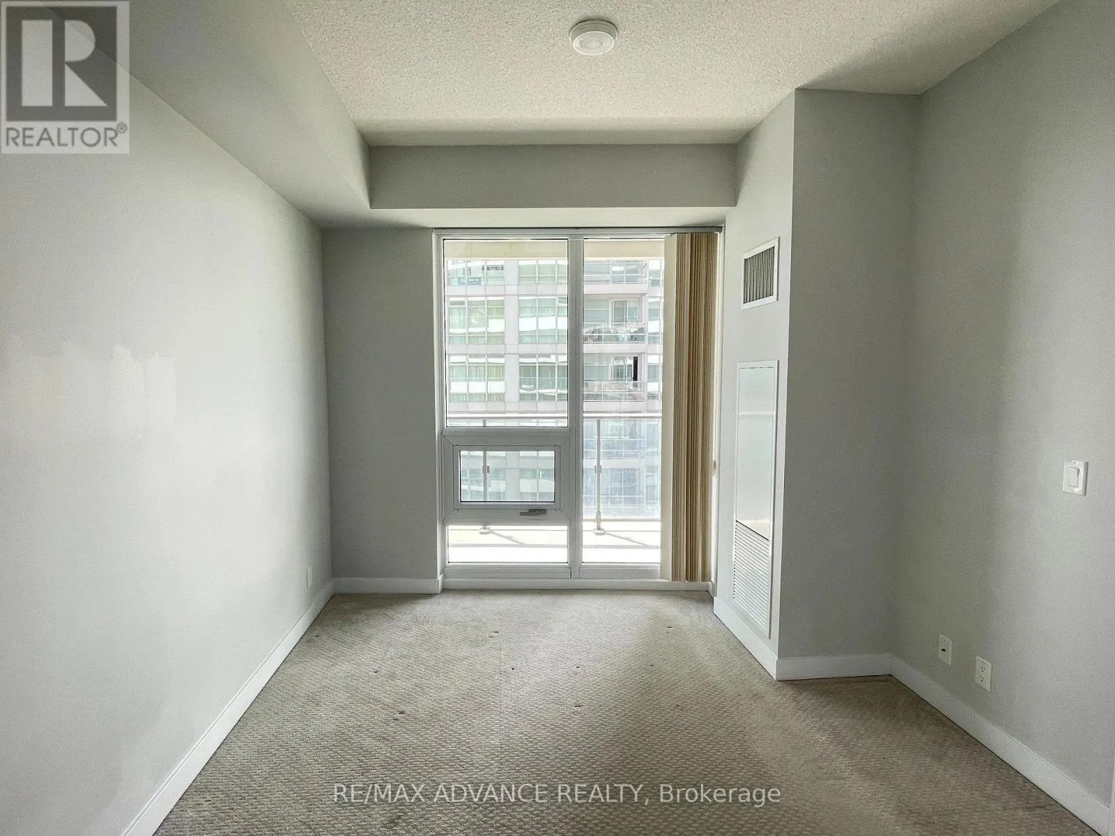 3306 - 2221 YONGE STREET