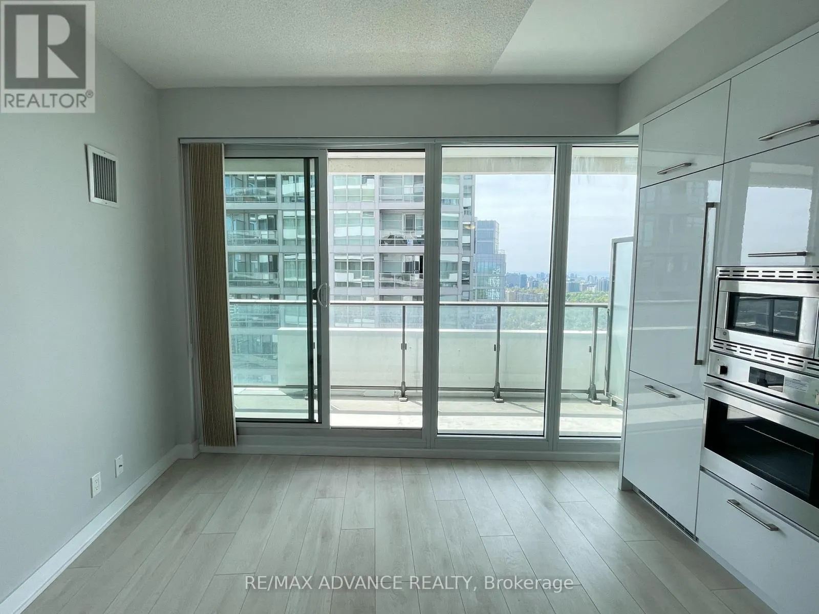 3306 - 2221 YONGE STREET