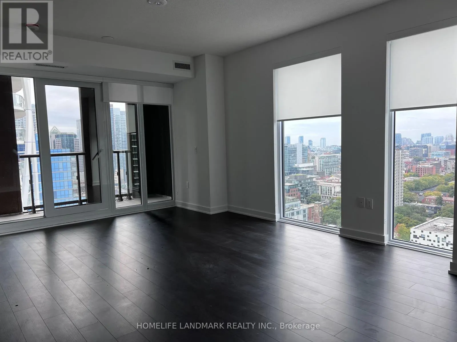 2408 - 238 SIMCOE STREET