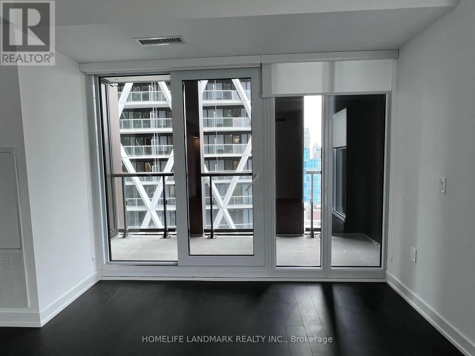 2408 - 238 SIMCOE STREET