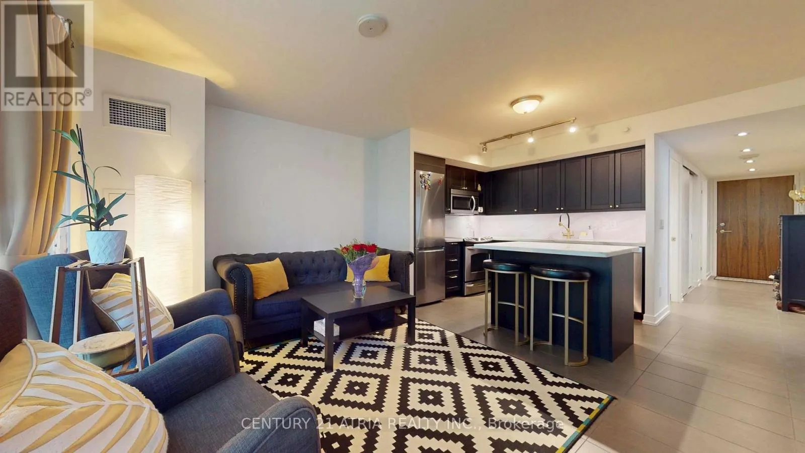 211 - 170 FORT YORK BOULEVARD