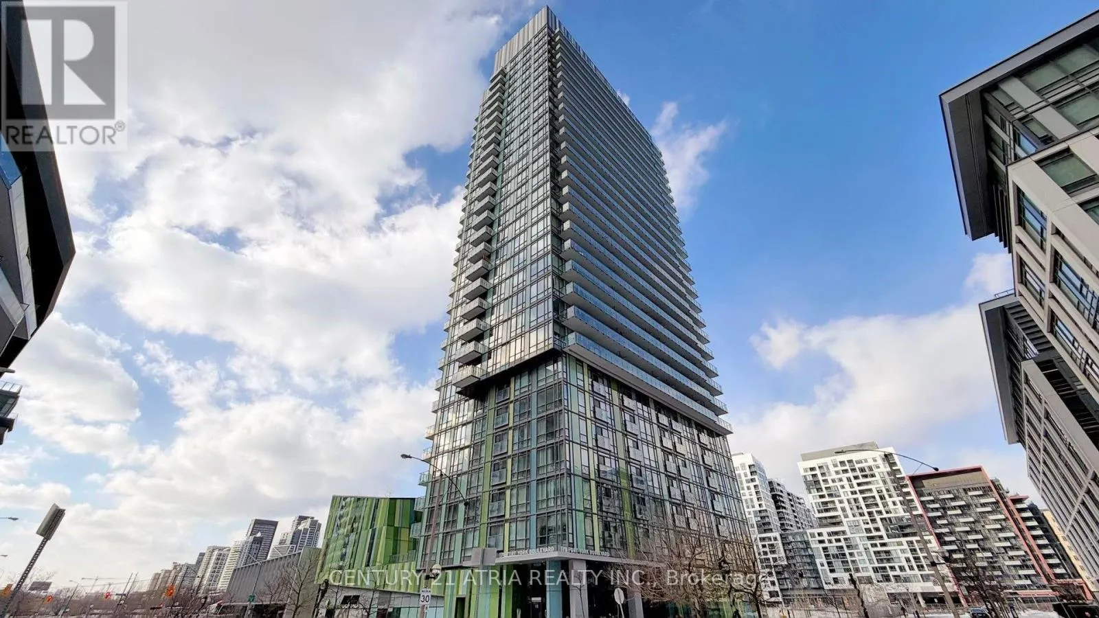 211 - 170 FORT YORK BOULEVARD