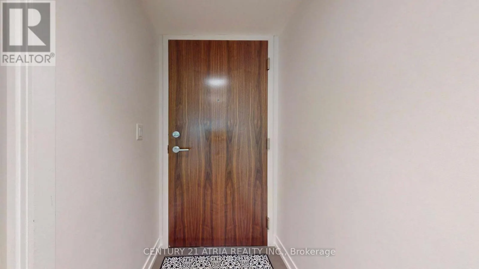 211 - 170 FORT YORK BOULEVARD
