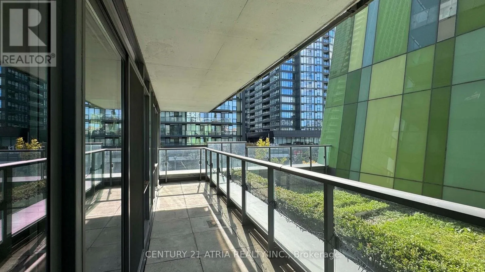 211 - 170 FORT YORK BOULEVARD