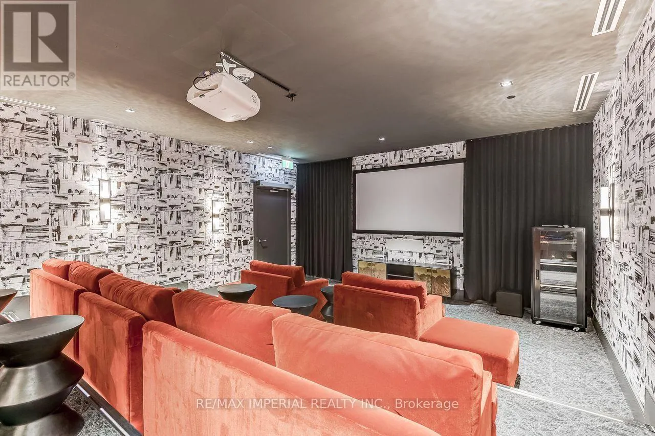 4521 - 28 WIDMER STREET