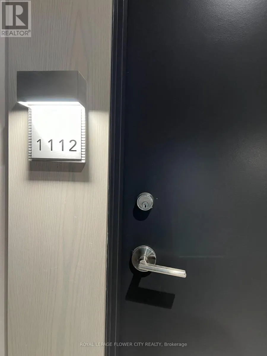 1112 - 7 GOLDEN LION HEIGHTS