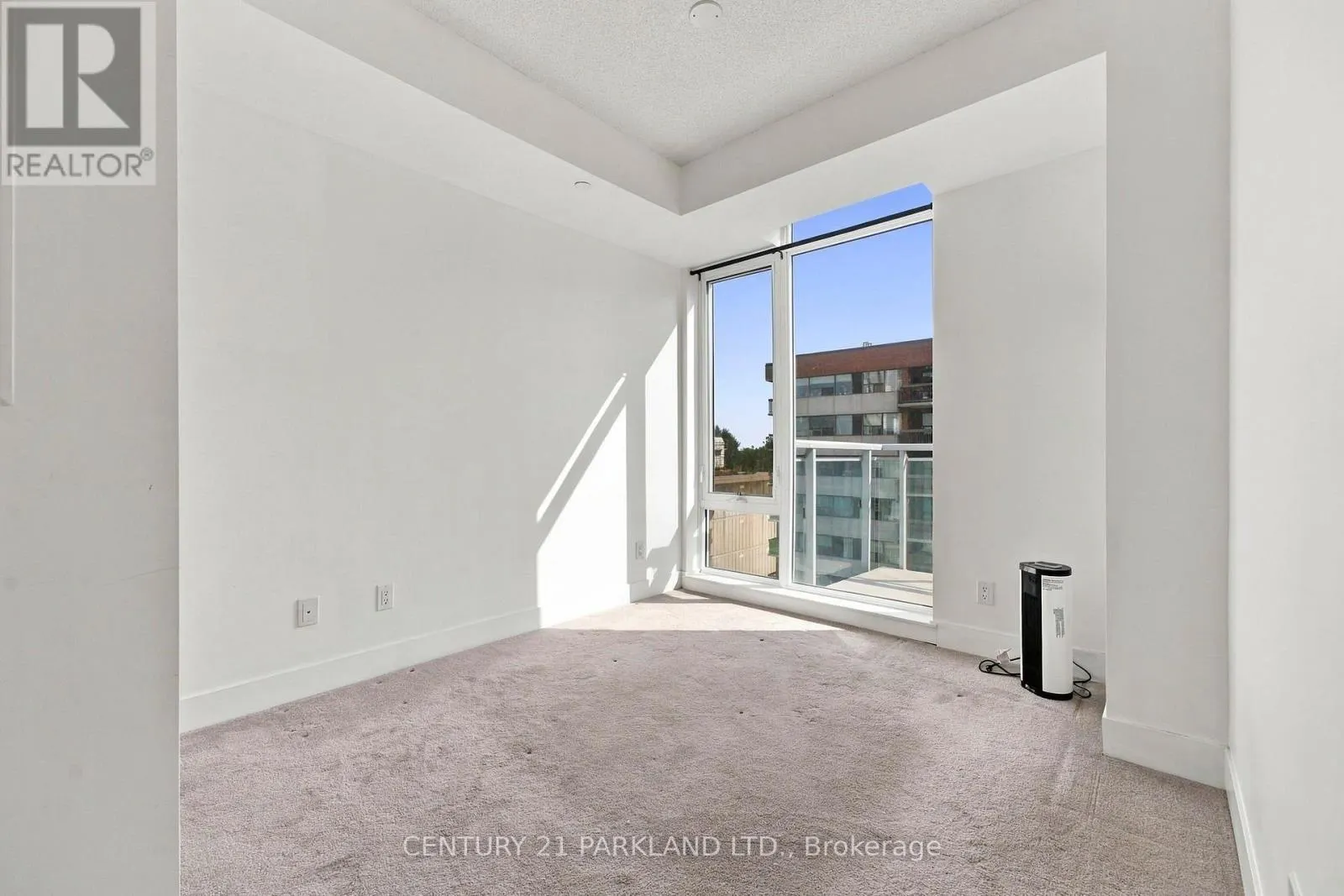 707 - 68 MERTON STREET