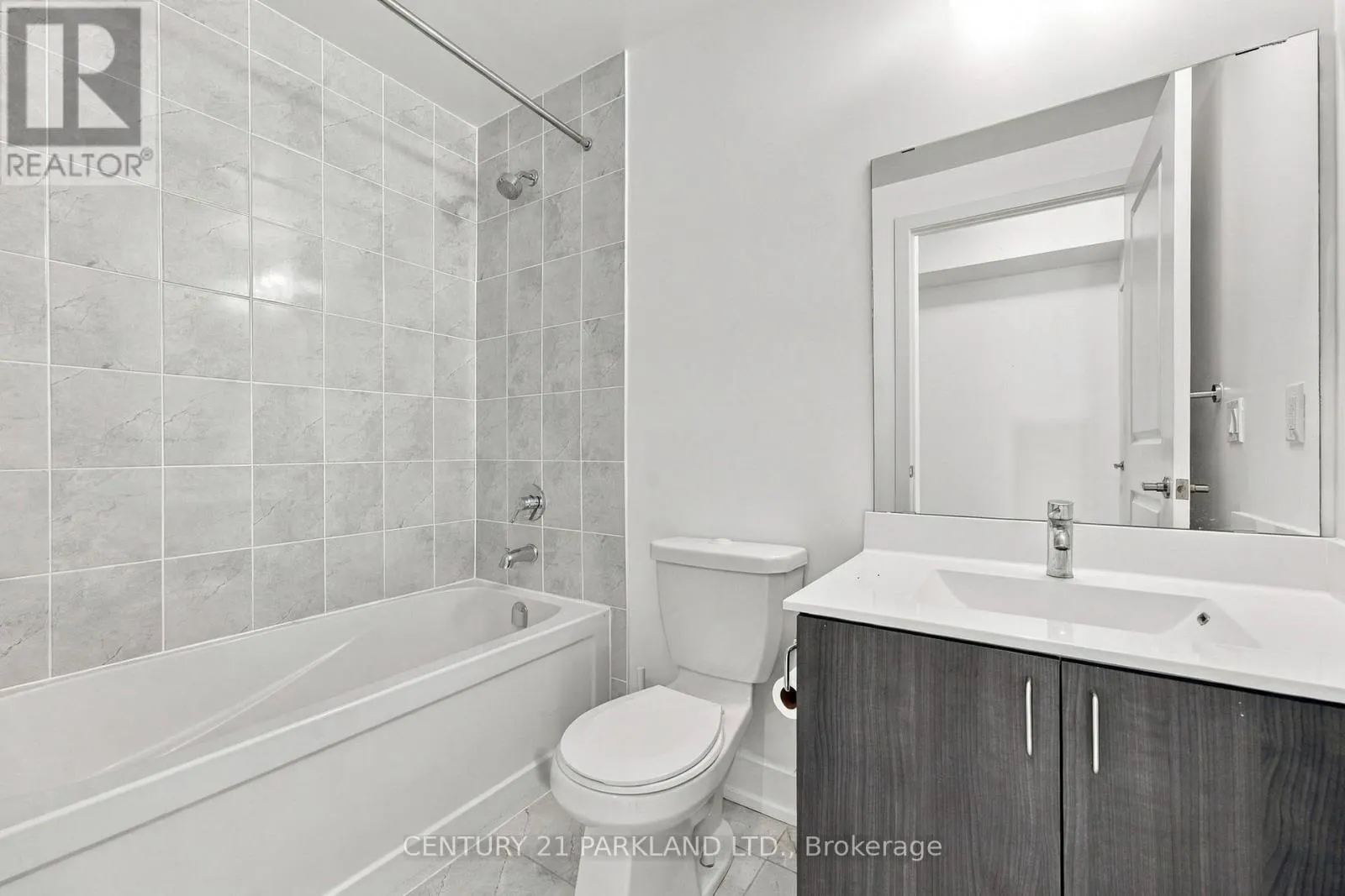 707 - 68 MERTON STREET