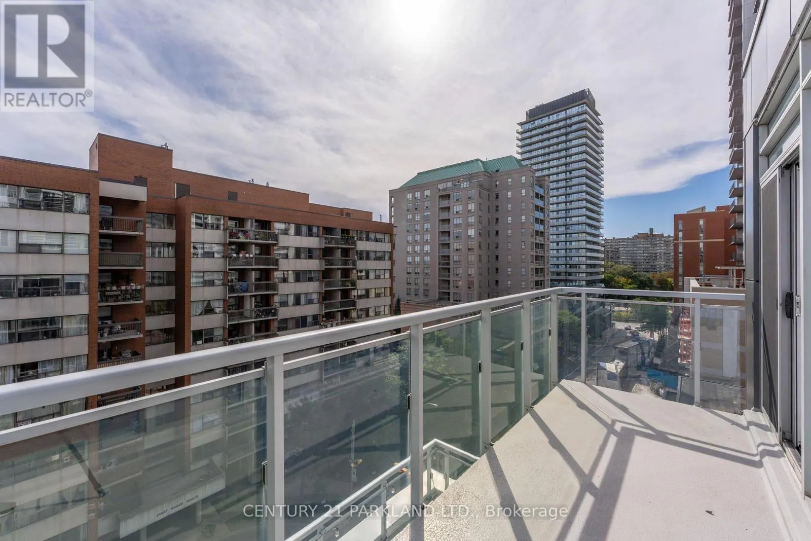 707 - 68 MERTON STREET