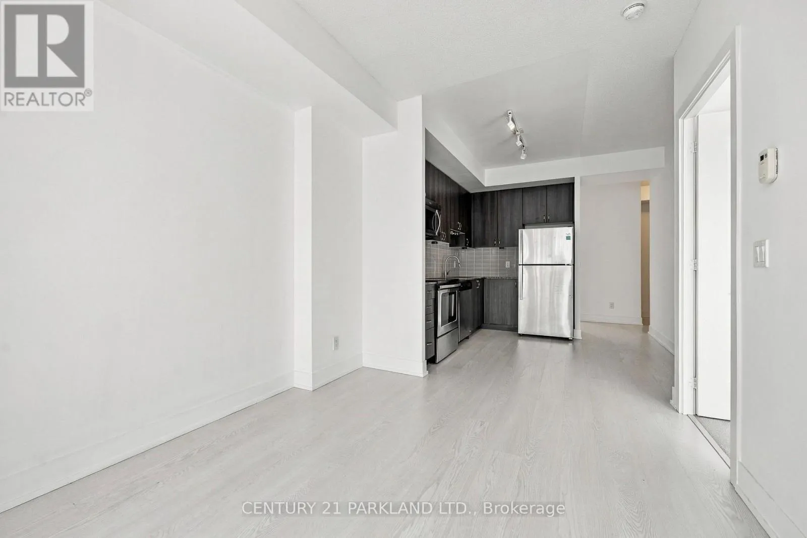 707 - 68 MERTON STREET
