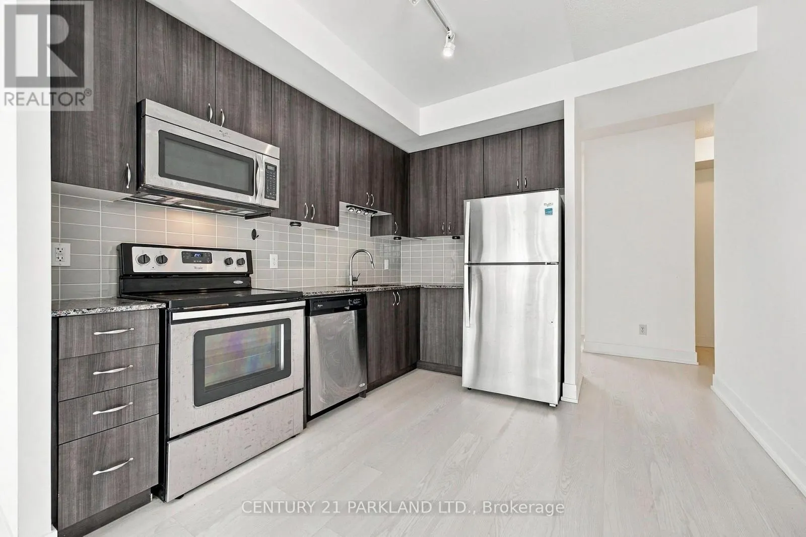 707 - 68 MERTON STREET