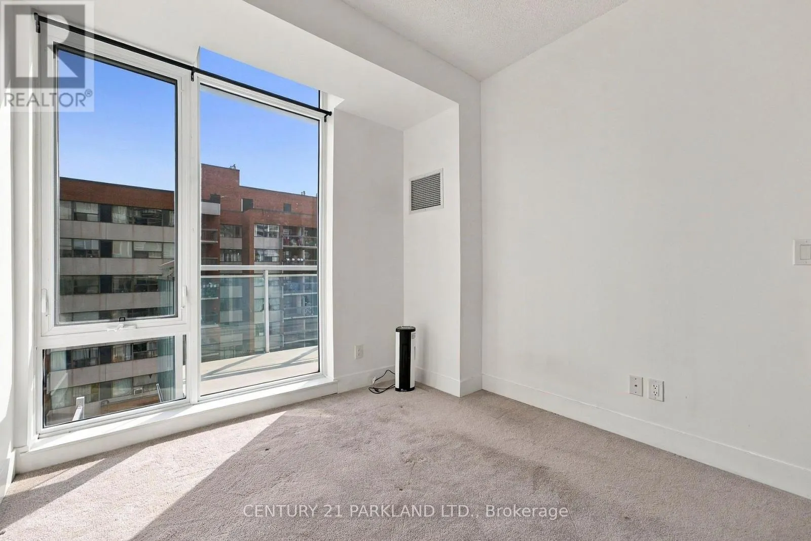 707 - 68 MERTON STREET