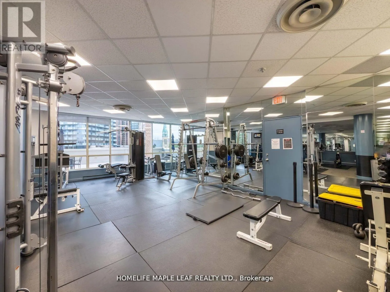 219 - 1033 BAY STREET