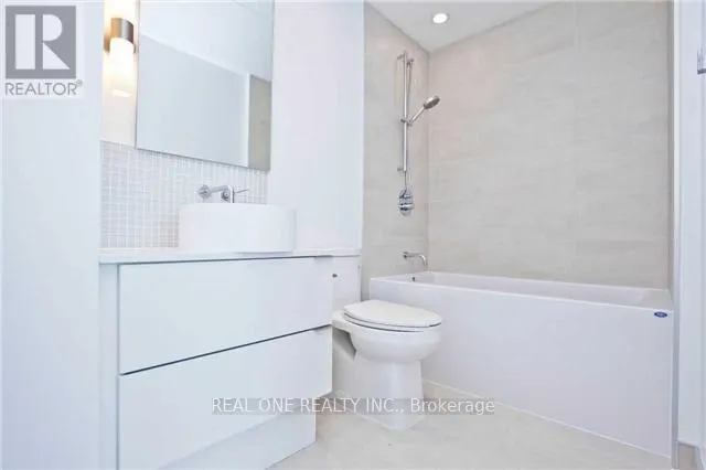2006 - 185 ROEHAMPTON AVENUE