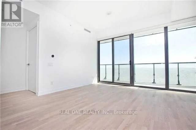 2006 - 185 ROEHAMPTON AVENUE
