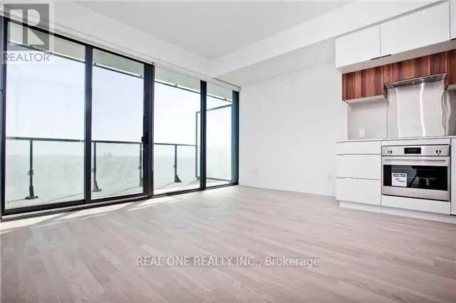 2006 - 185 ROEHAMPTON AVENUE