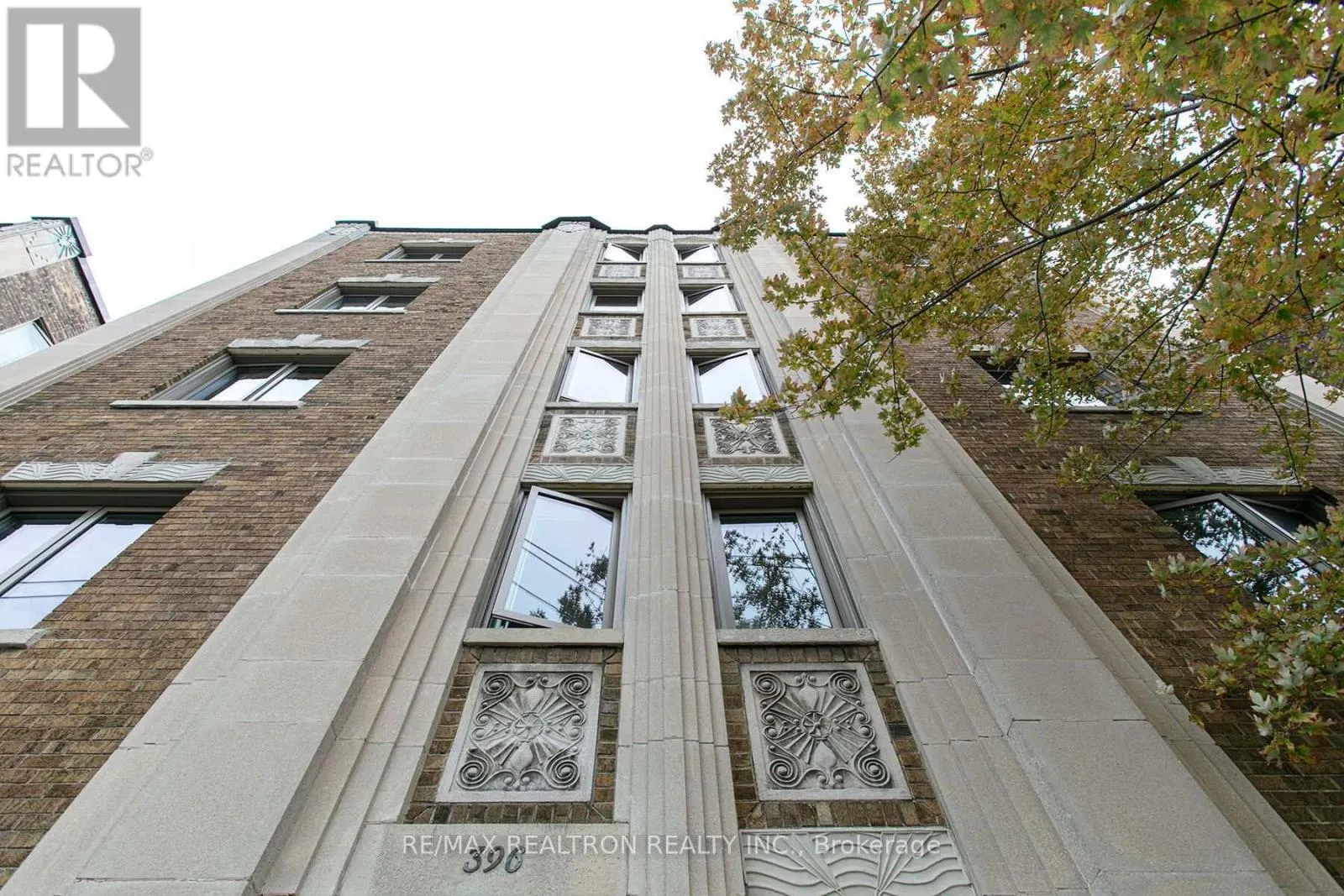 304 - 394 AVENUE ROAD