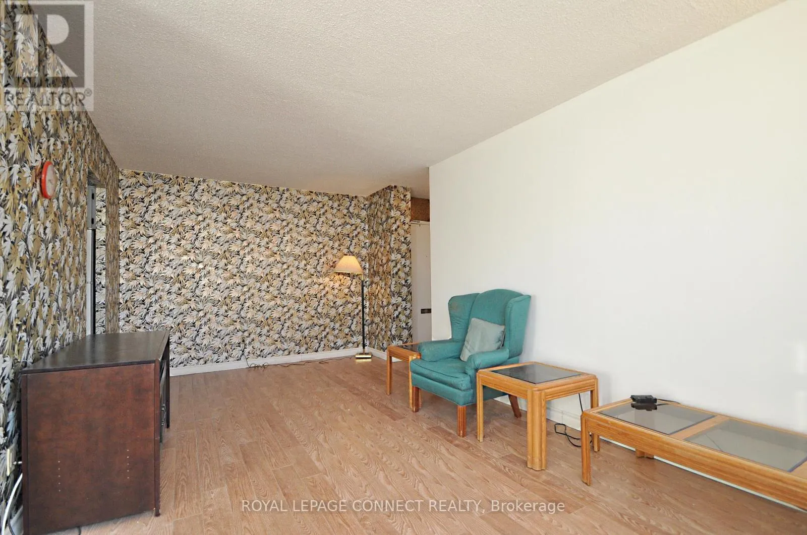 206 - 5 PARKWAY FOREST DRIVE