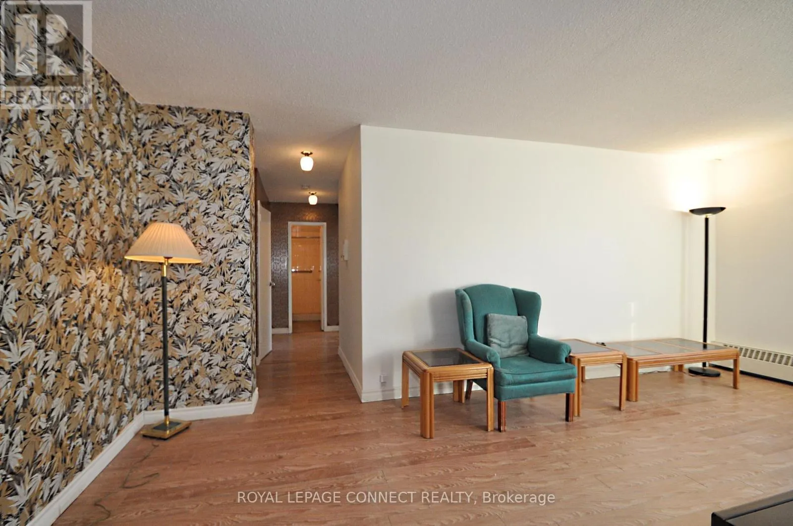 206 - 5 PARKWAY FOREST DRIVE