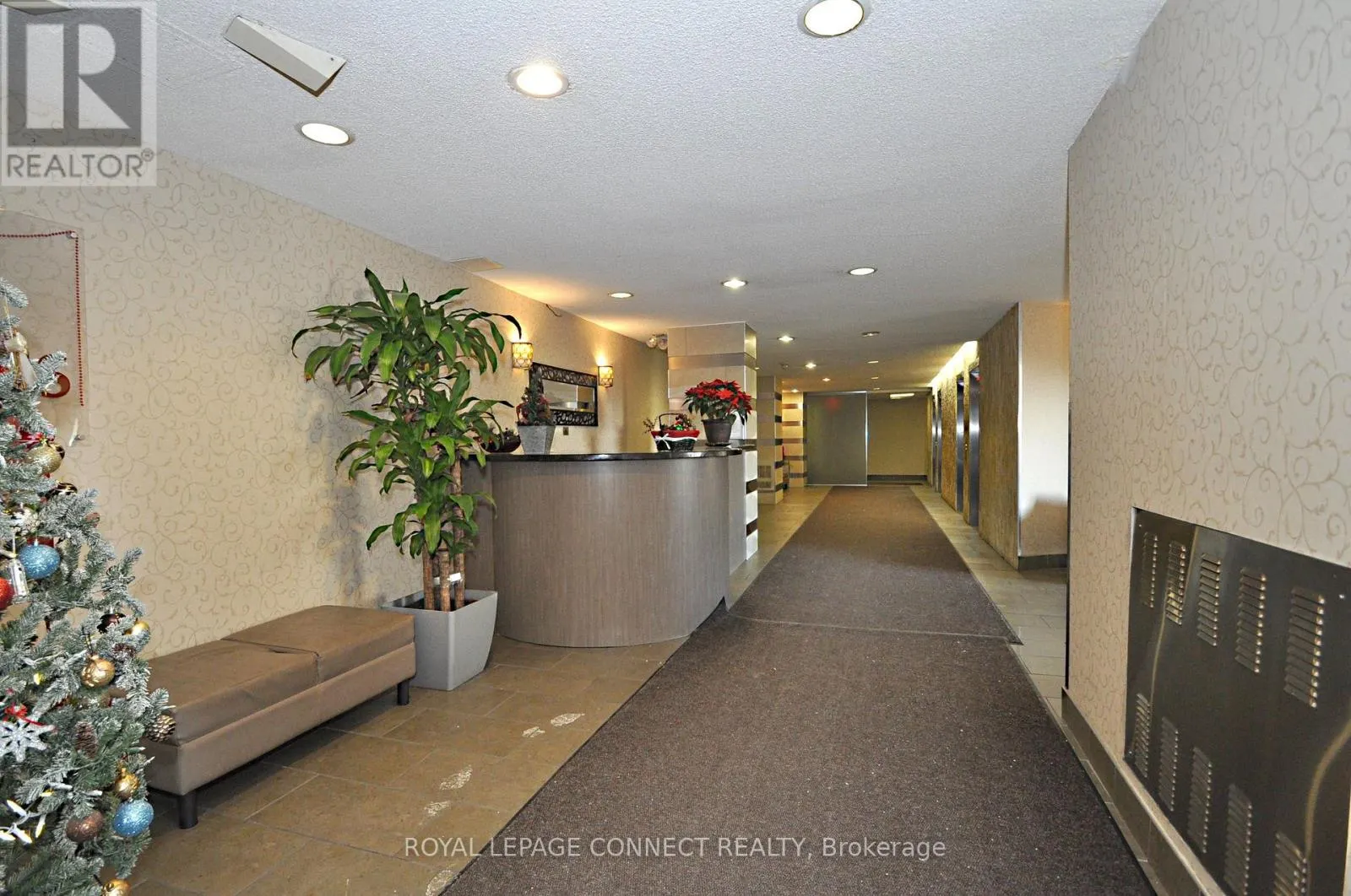 206 - 5 PARKWAY FOREST DRIVE