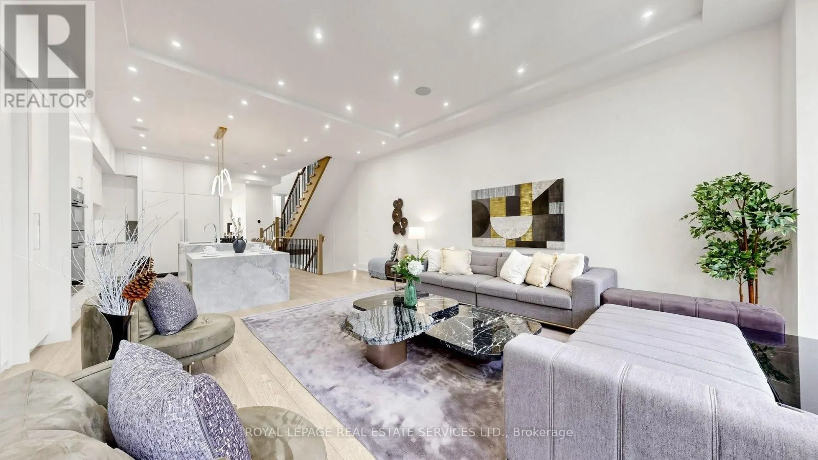 383 MELROSE AVENUE