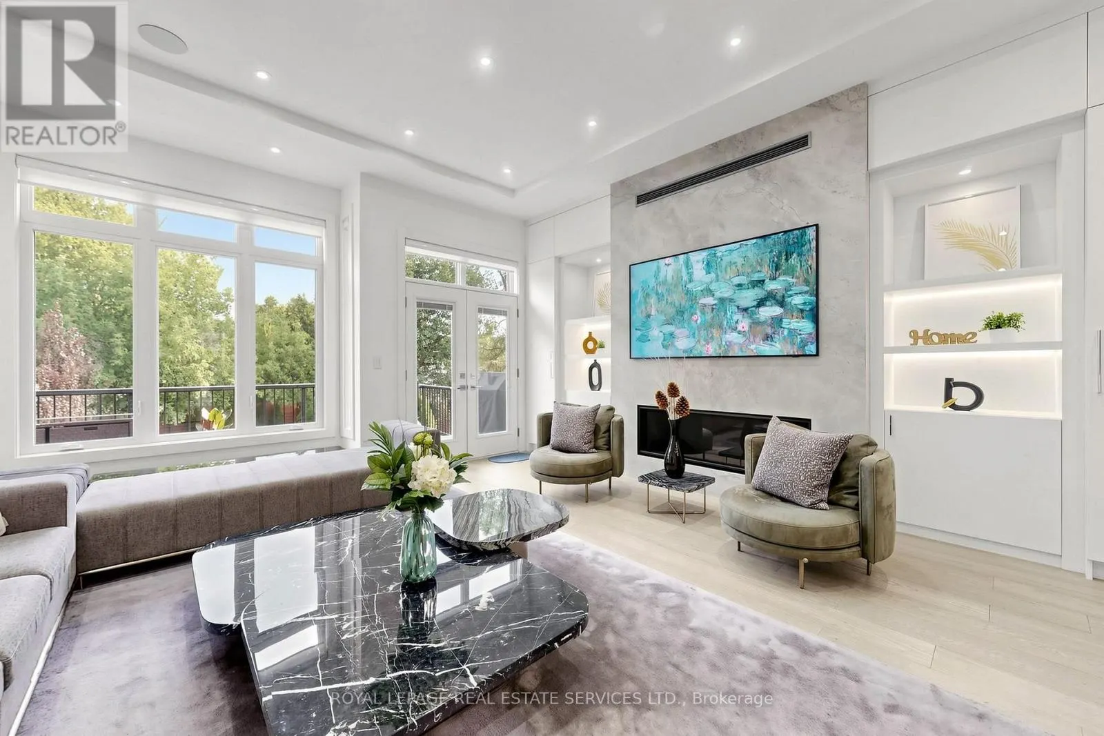 383 MELROSE AVENUE