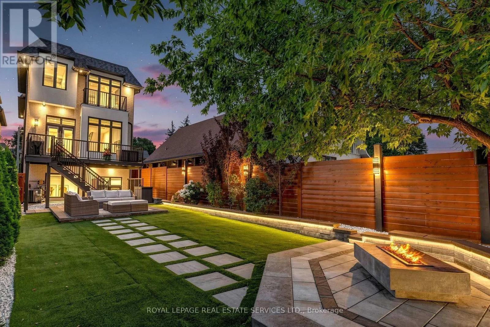 383 MELROSE AVENUE
