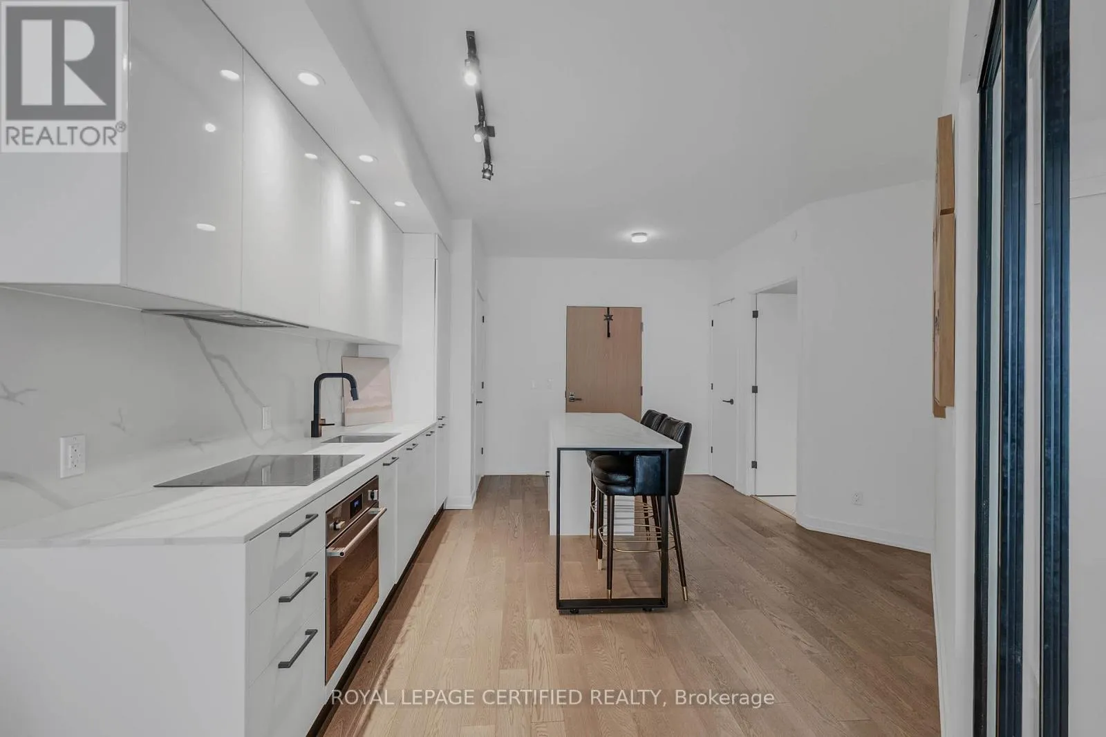 411 - 200 SUDBURY STREET