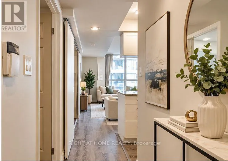 222 - 230 QUEENS QUAY W