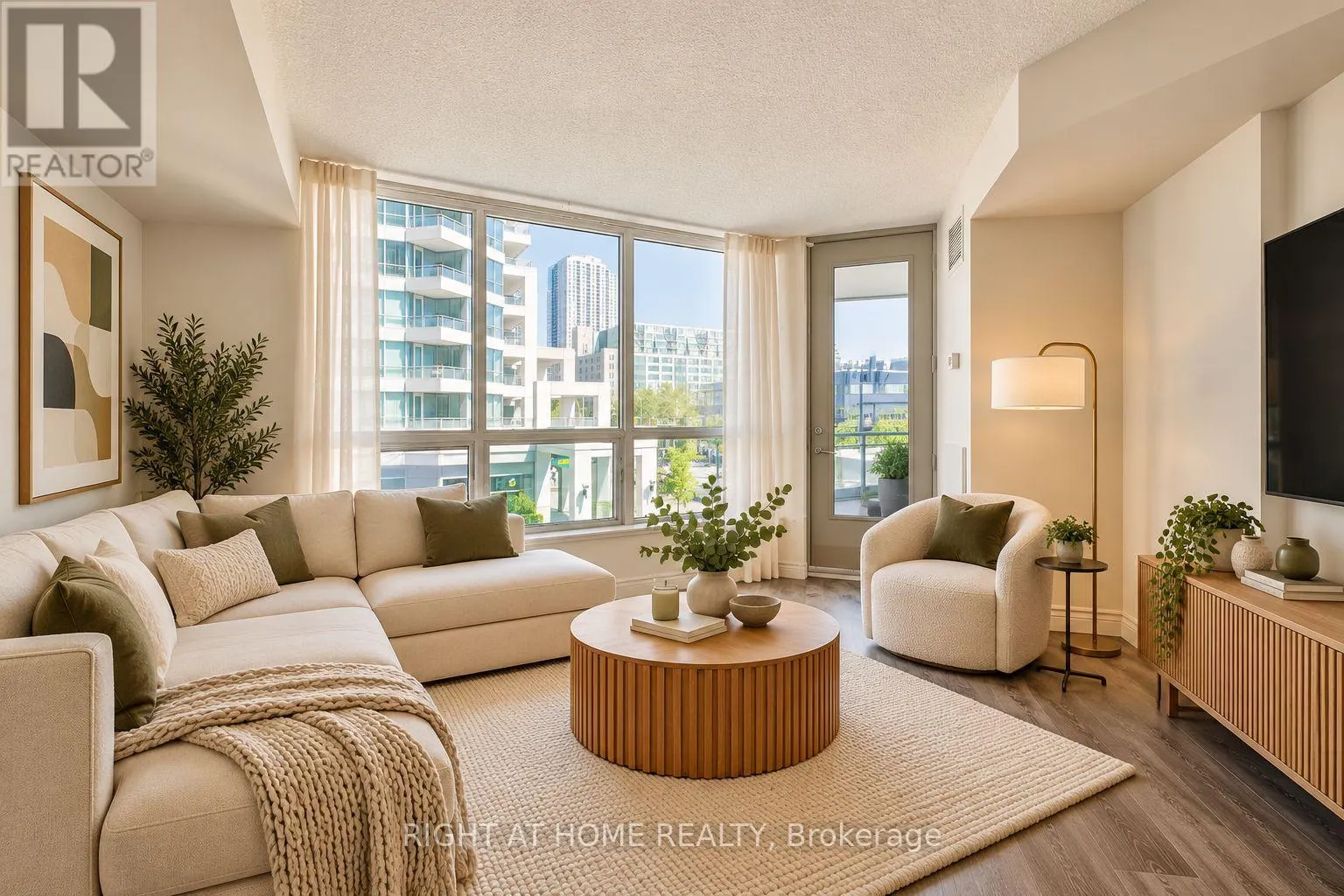 222 - 230 QUEENS QUAY W